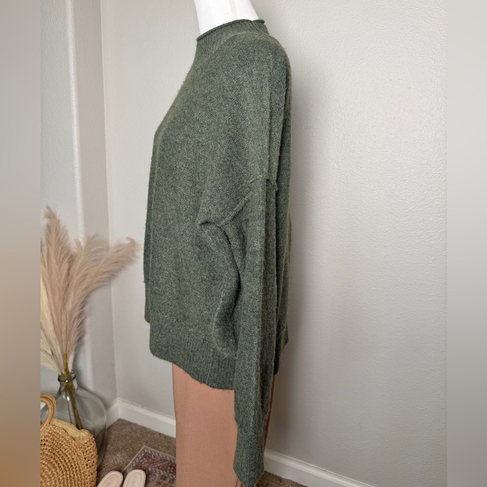 Universal Thread - Cozy Olive Green Oversized Knit Sweater - Picture 7 of 9